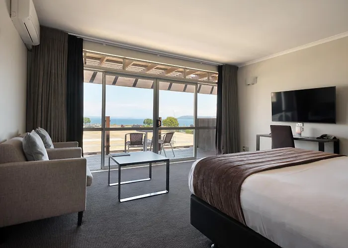 Suncourt Hotel & Conference Centre