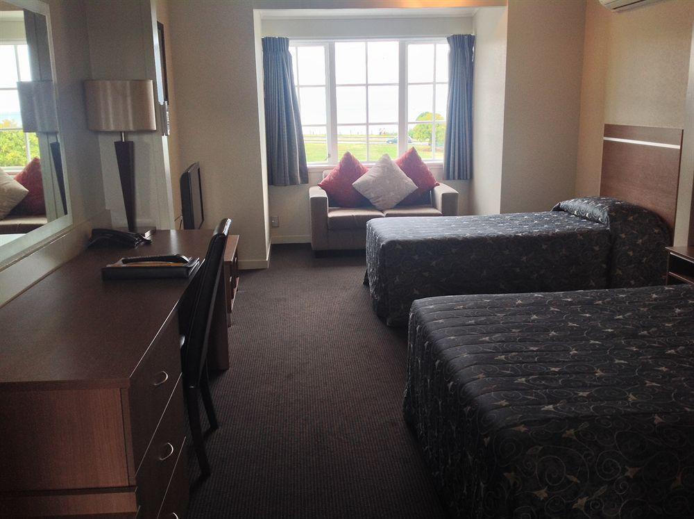 Suncourt & Conference Centre Hotel 4*