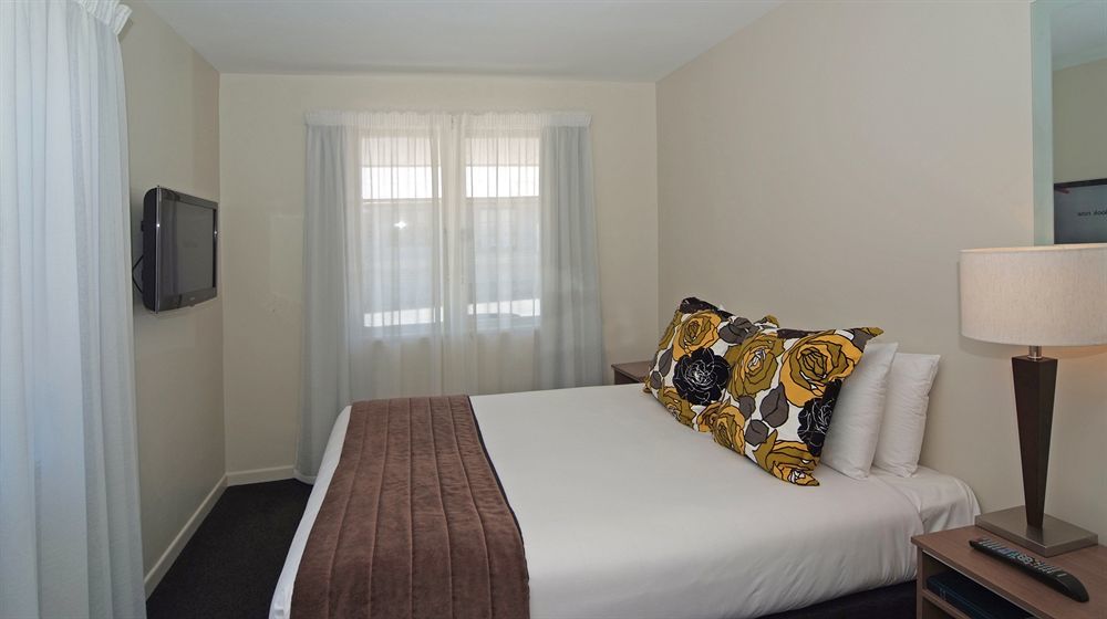 Hotel Suncourt & Conference Centre
