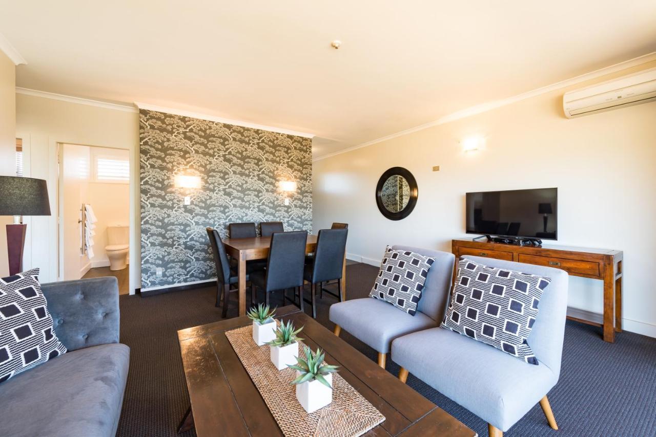 Suncourt & Conference Centre Hotel
